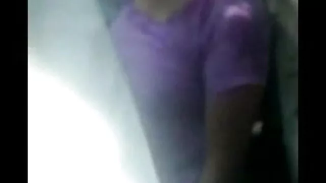 માણસ fucked સેક્સી નોકરડી ઘૂંટણ બીપી વીડીયો લાઇવ માં