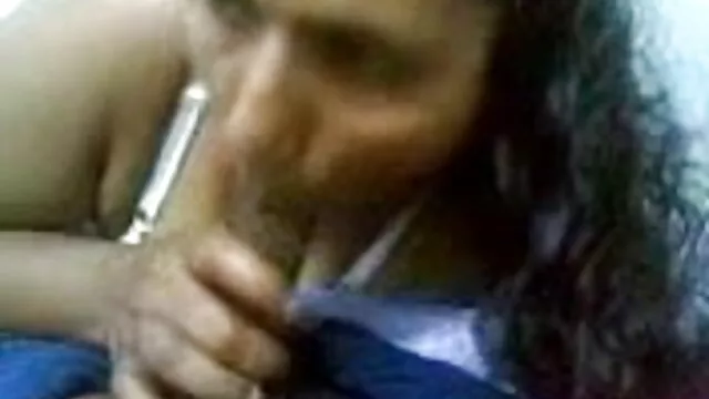 જૂના sucks masturbates તેના પતિના બીપી વીડીયો 2017 લોડો