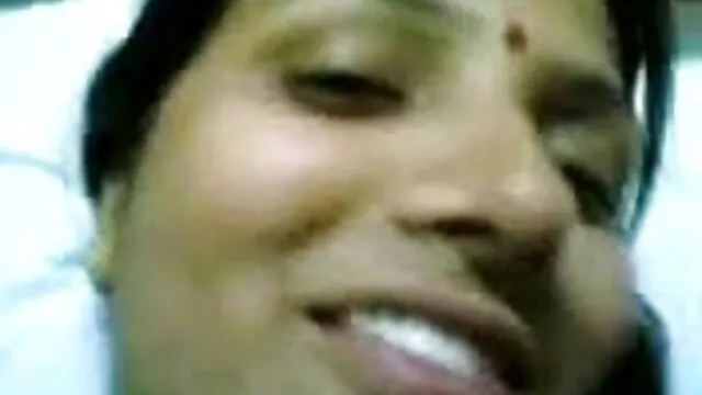 ધીમેધીમે ફુલ એચડી વીડીયો બીપી fucks તેના પ્રિય