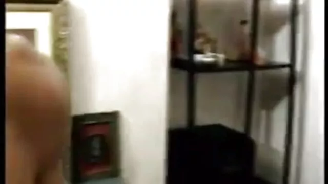 આ બીપી વીડીયો ફીલમ ગર્દભ માં બેન્ચ પર